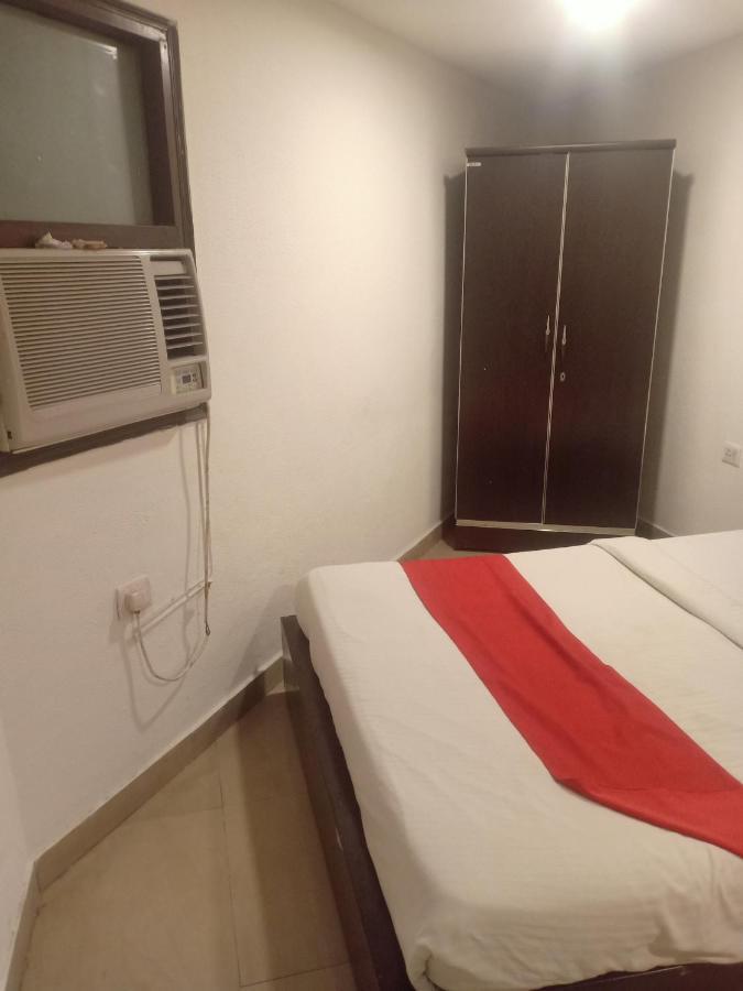 Hotel Aerotech Near Igi Airport ニューデリー エクステリア 写真