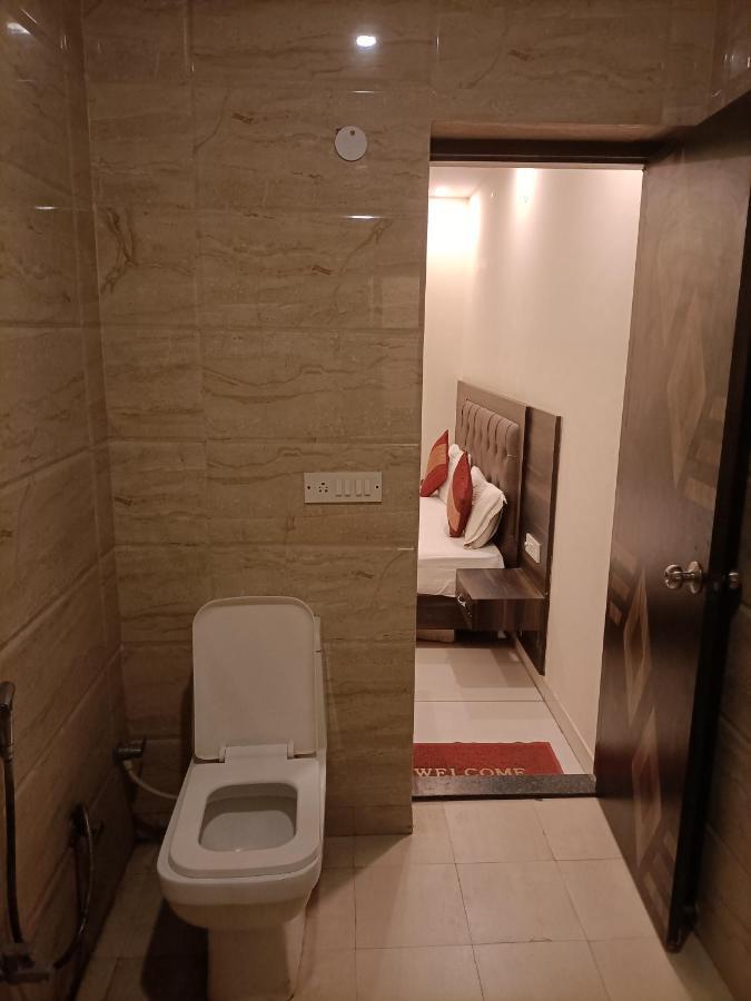 Hotel Aerotech Near Igi Airport ニューデリー エクステリア 写真