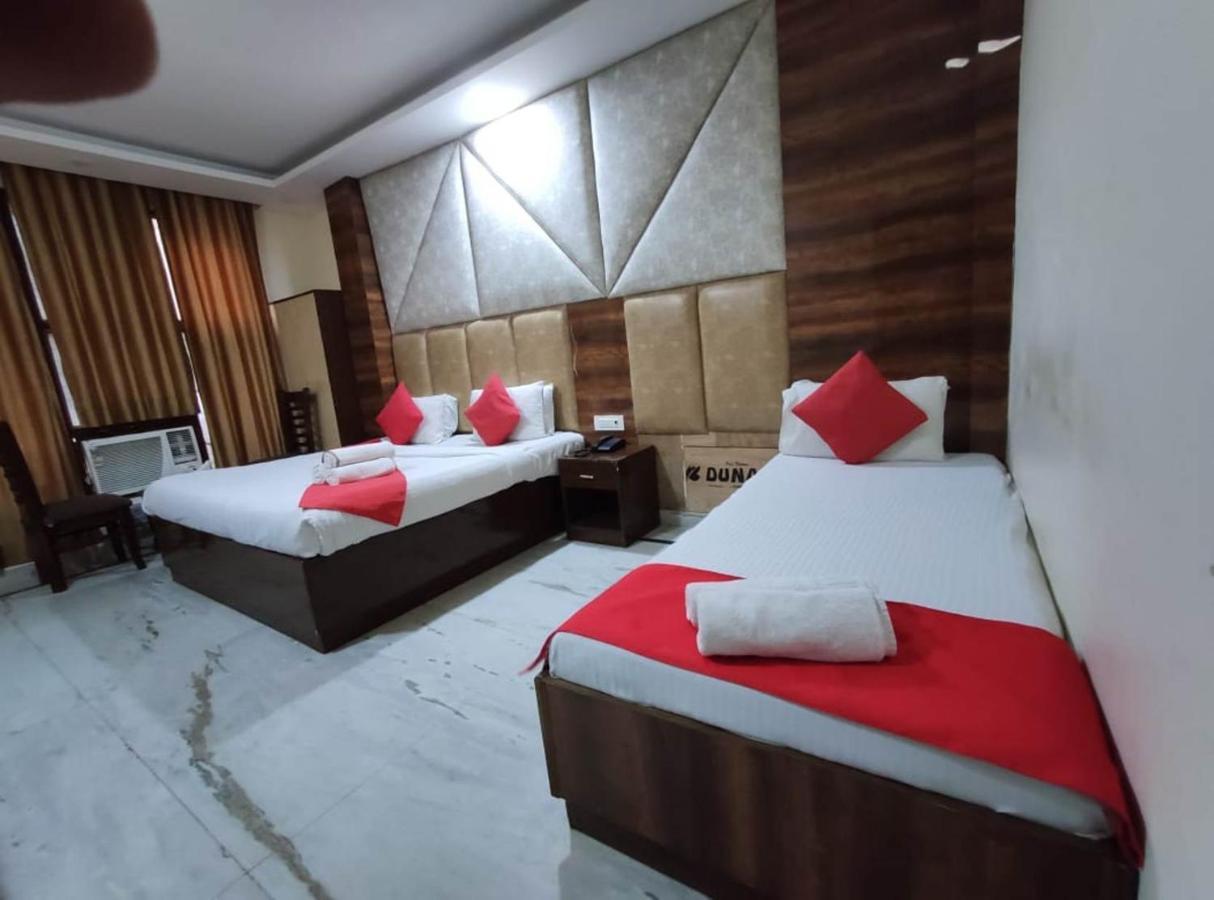 Hotel Aerotech Near Igi Airport ニューデリー エクステリア 写真