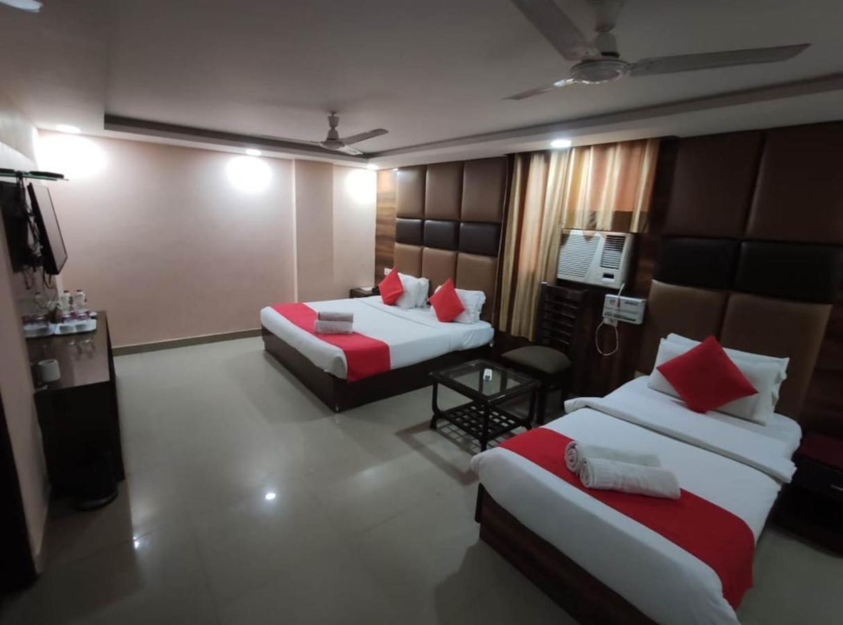 Hotel Aerotech Near Igi Airport ニューデリー エクステリア 写真