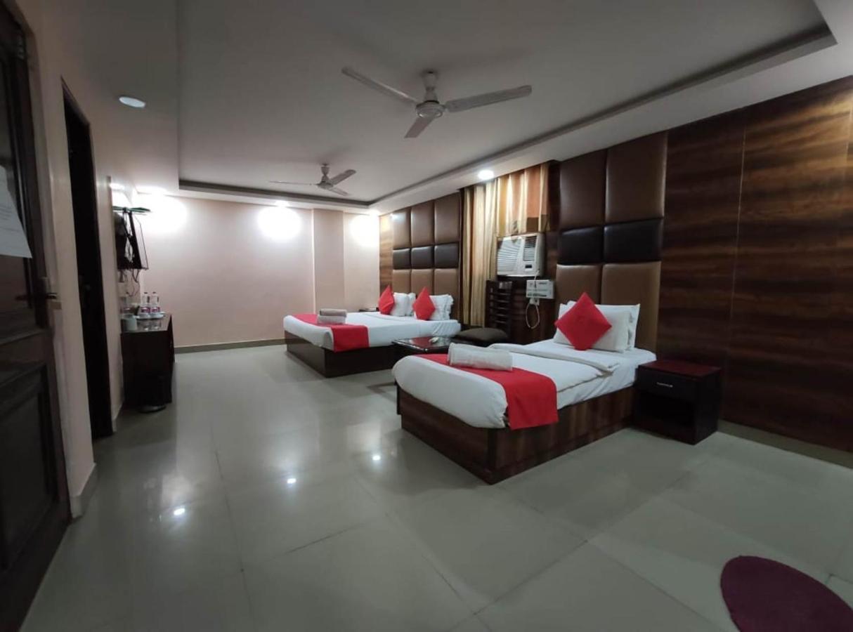 Hotel Aerotech Near Igi Airport ニューデリー エクステリア 写真