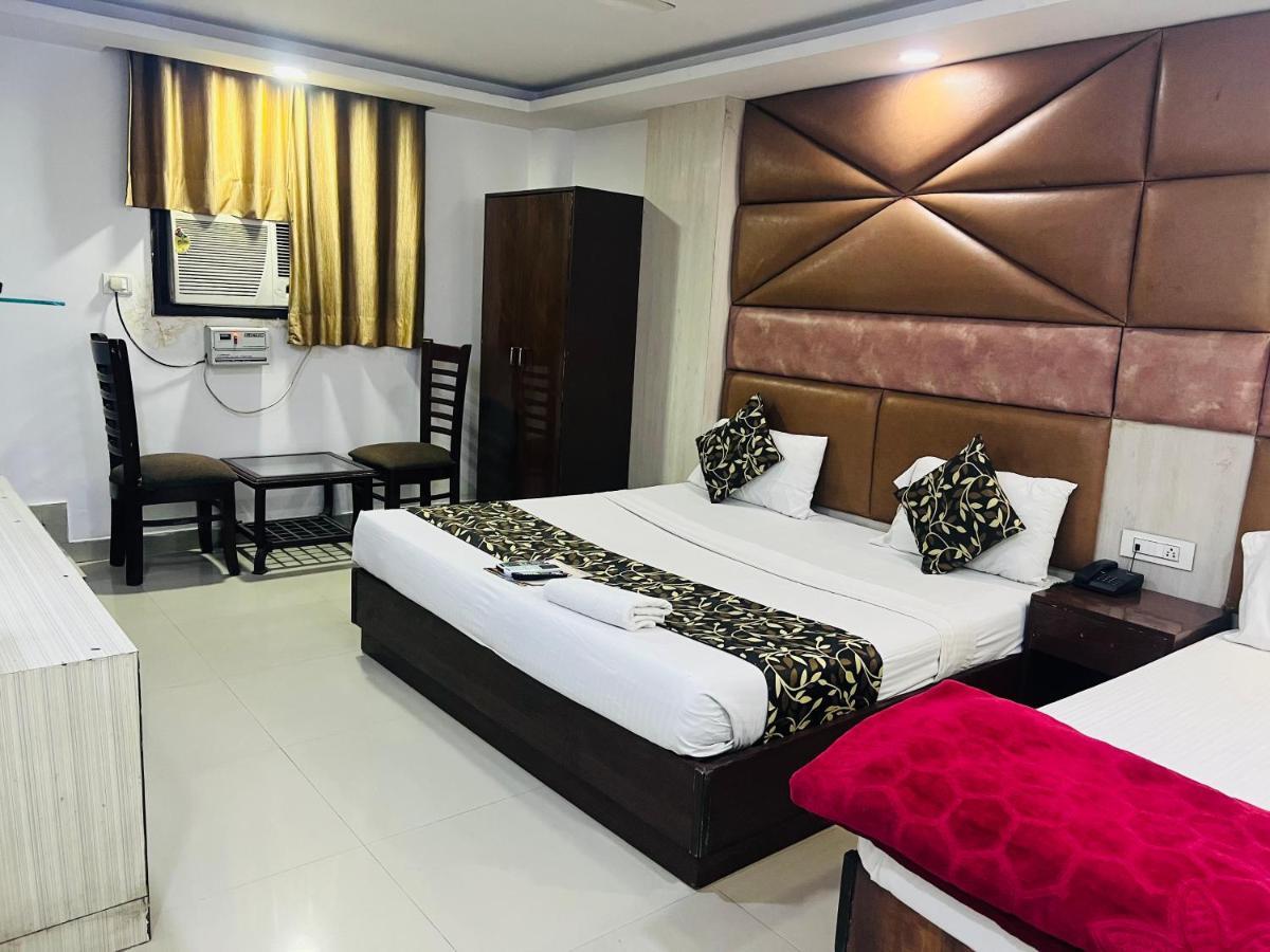 Hotel Aerotech Near Igi Airport ニューデリー エクステリア 写真