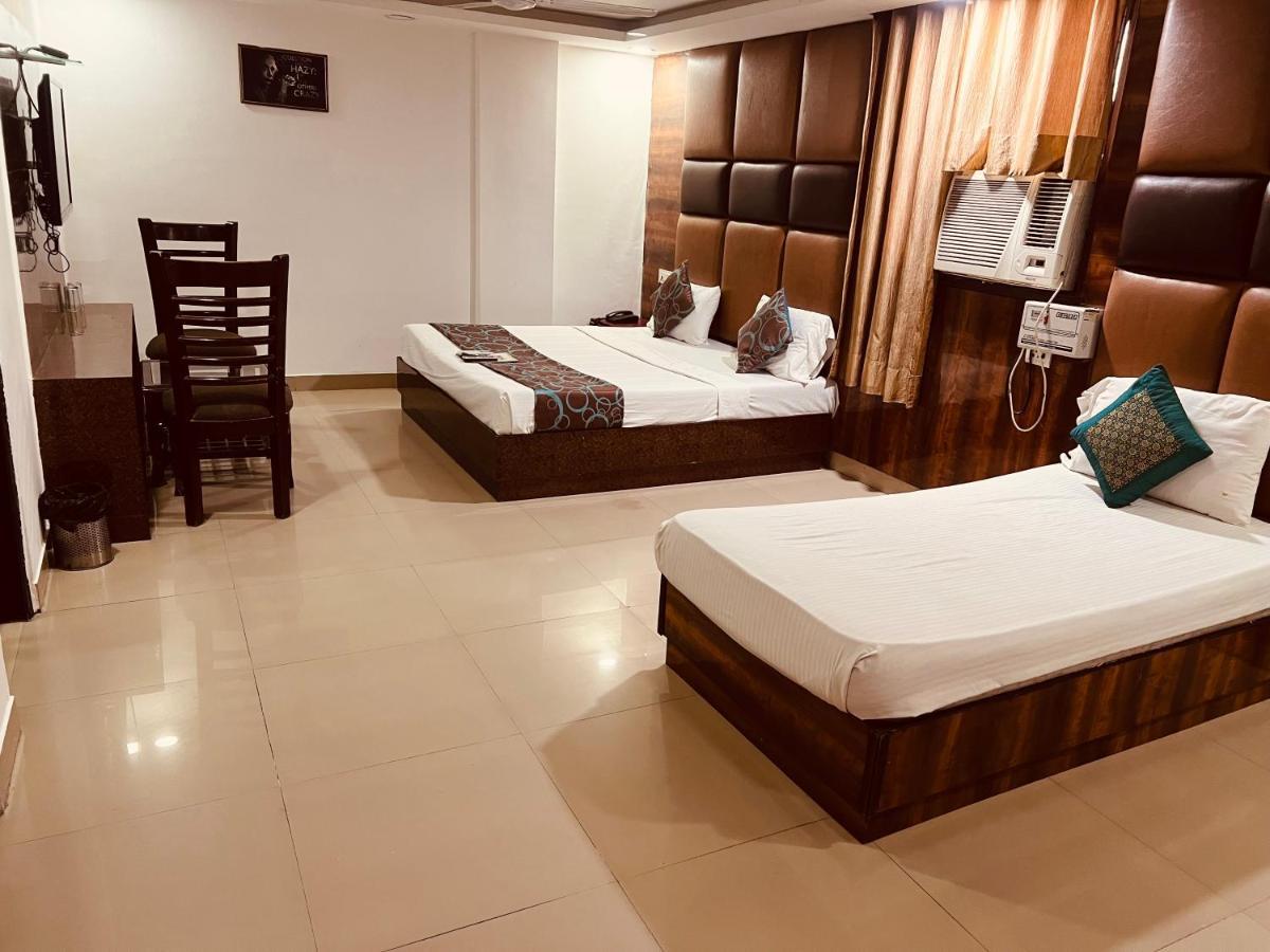 Hotel Aerotech Near Igi Airport ニューデリー エクステリア 写真